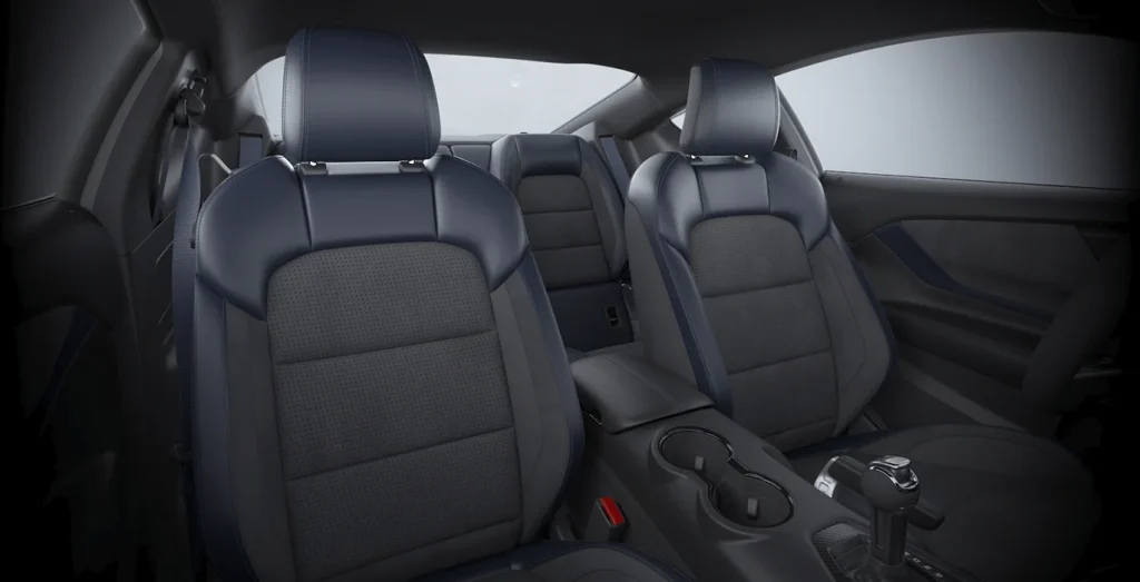 Ford-Mustang-5.0-Ti-VCT-V8-Mustang-Dark-House-AT-interior-trasera