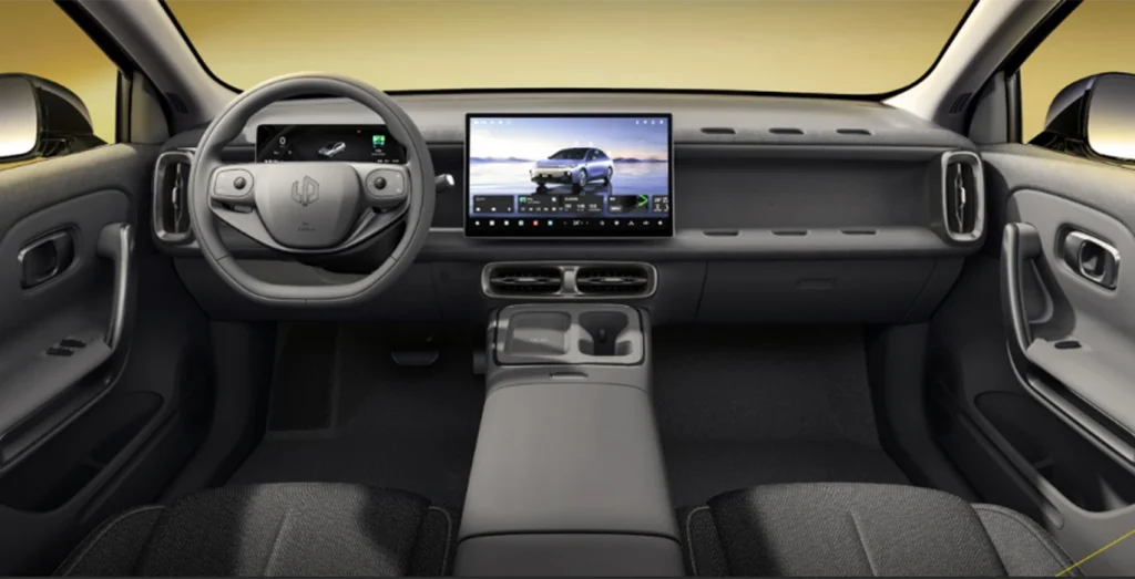 Leapmotor-B05-5P-BEV-56.2kWh-Life-interior-delantera