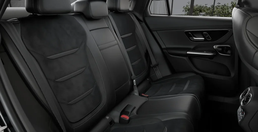 Mercedes-AMG-GLC-Coupe-63-S-E-Performance-interior-trasera