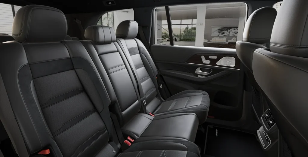 Mercedes-AMG-GLS-63-4MATIC-interior-trasera