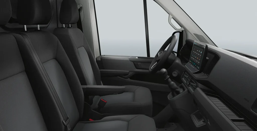 VOLKSWAGEN-Crafter-35-Furgon-BL-TA-L4H3-2.0-TDI-103kW-140CV-ISOTERMO-interior-delantera-II